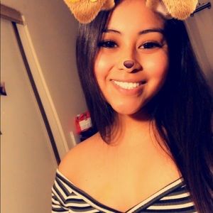 Meet your Posher, Gladis